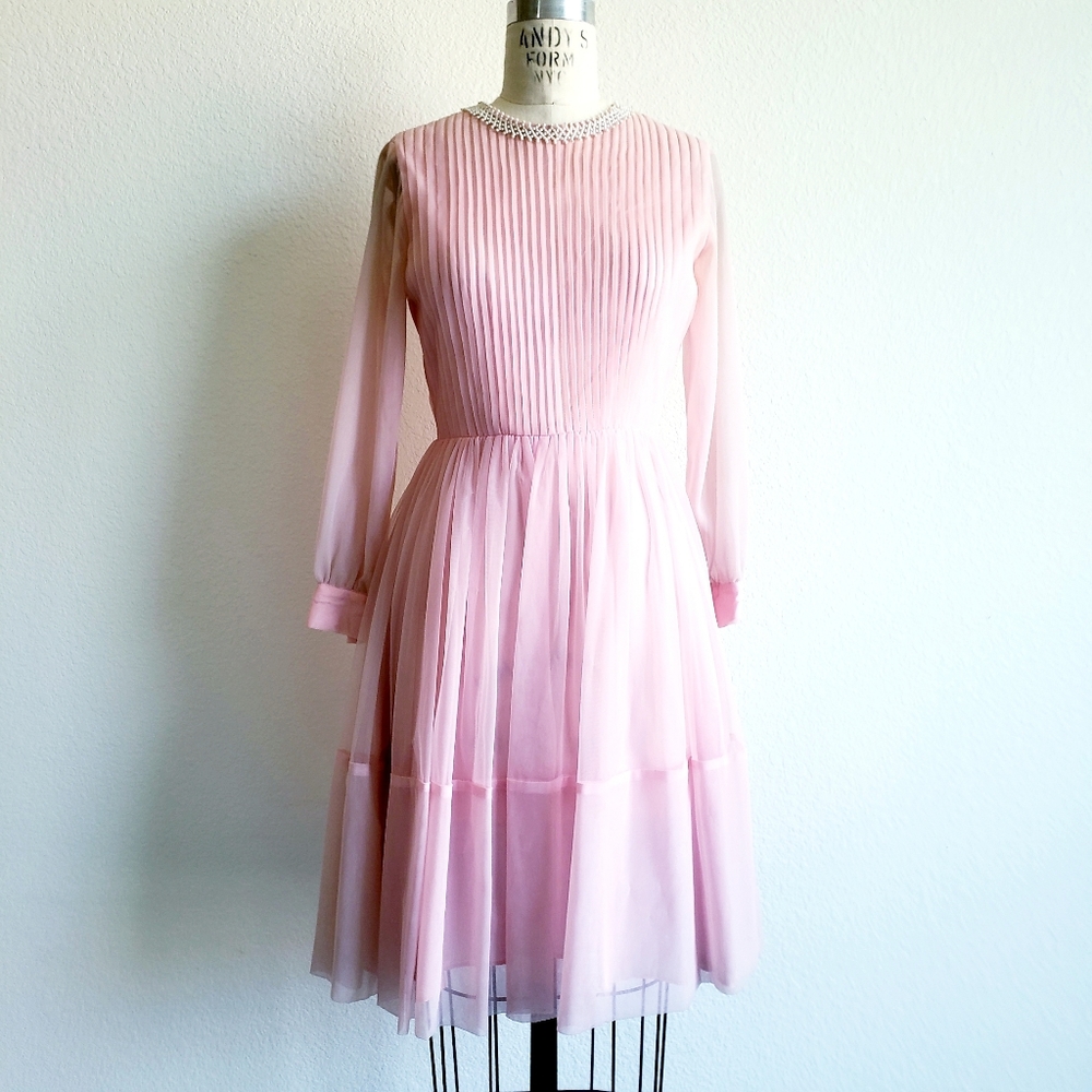 Vintage 50s/60s Pink Pleated Chiffon Dress